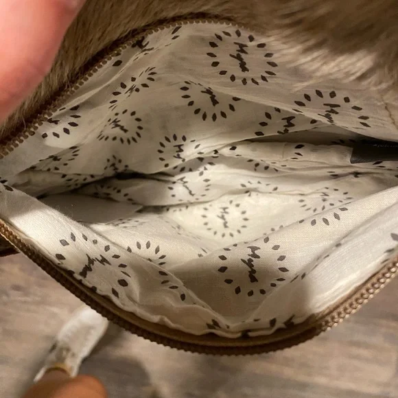 Crossbody Bag with fur - Picture 3 of 5